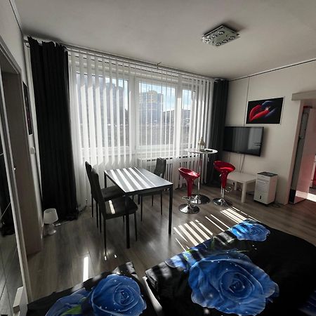 Monfas Apartment Barrandov Prague Ngoại thất bức ảnh
